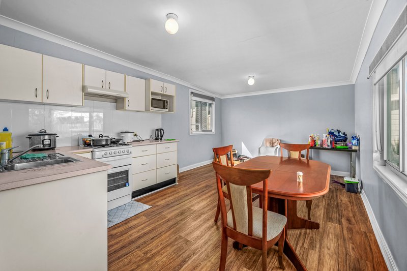 Photo - 10 Dudley Street, Kurri Kurri NSW 2327 - Image 4
