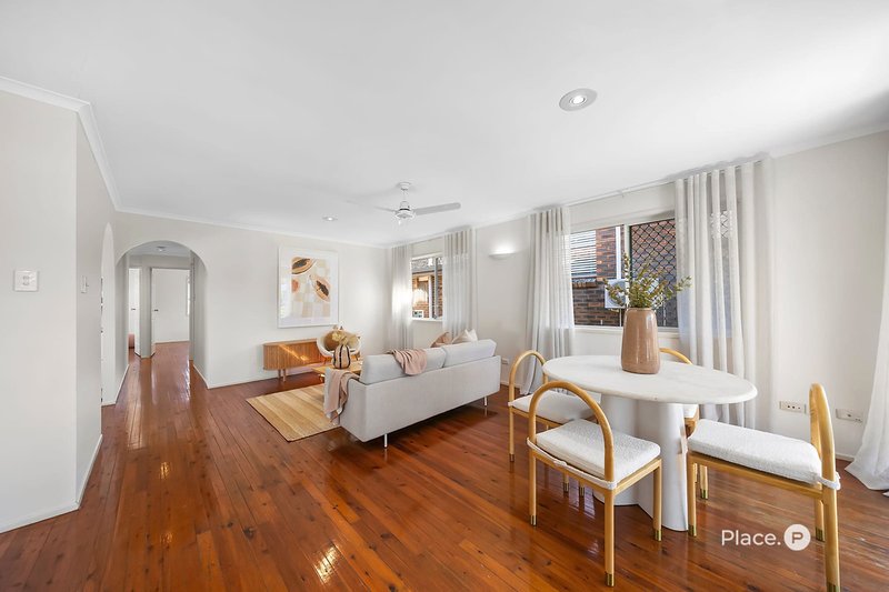 Photo - 10 Duff Street, Wavell Heights QLD 4012 - Image 3