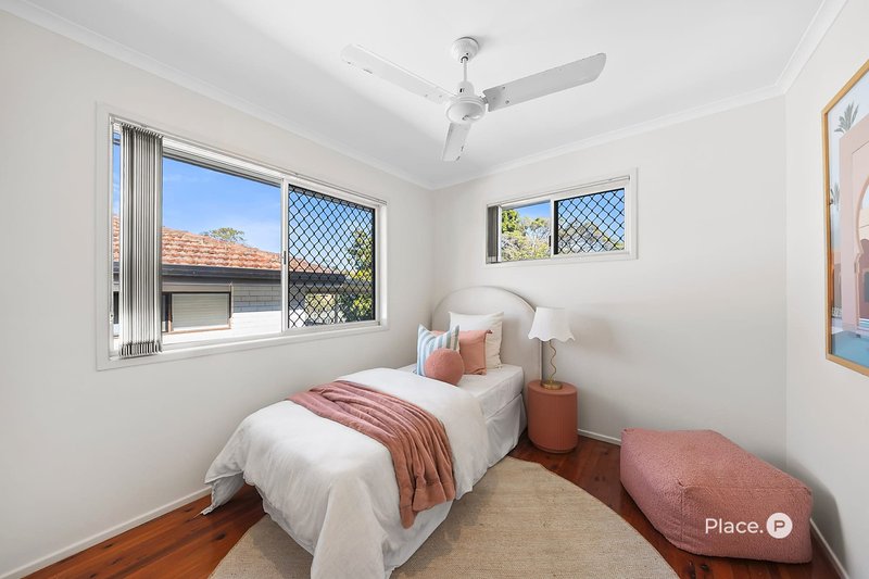 Photo - 10 Duff Street, Wavell Heights QLD 4012 - Image 12