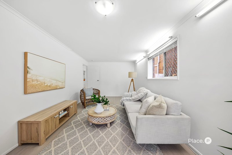 Photo - 10 Duff Street, Wavell Heights QLD 4012 - Image 16