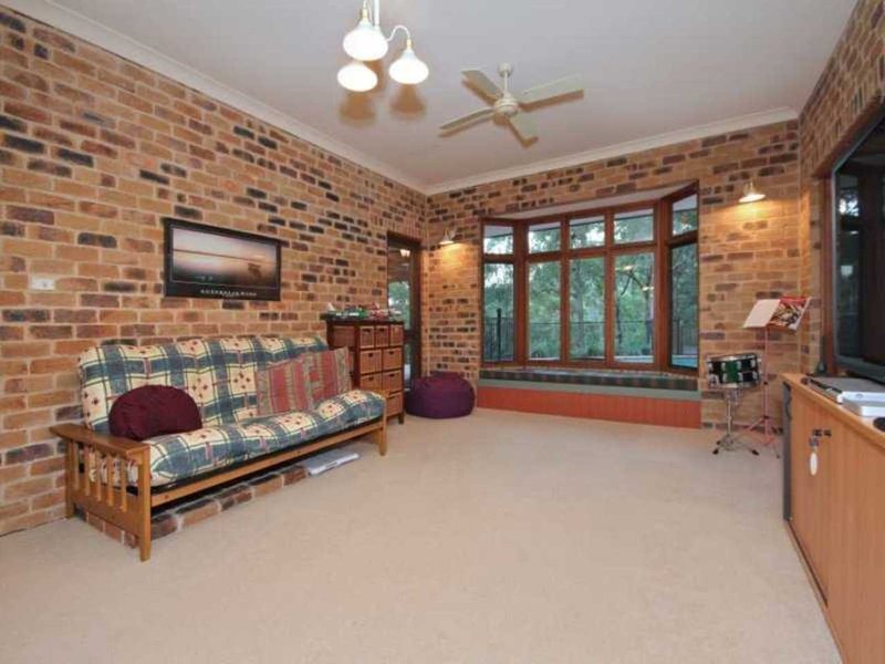 Photo - 10 Duke Court, Tallai QLD 4213 - Image 10