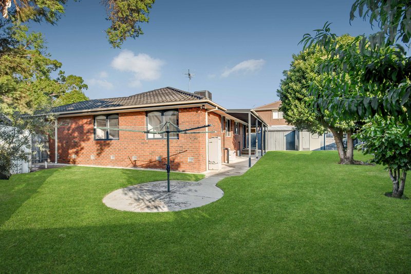 Photo - 10 Dundee Close, Gladstone Park VIC 3043 - Image 19