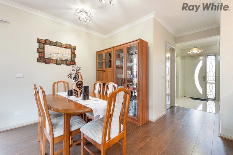 Photo - 10 Dunlop Way, Plumpton VIC 3335 - Image 2