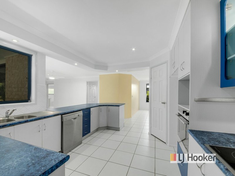 Photo - 10 Dunn Street, Tannum Sands QLD 4680 - Image 7