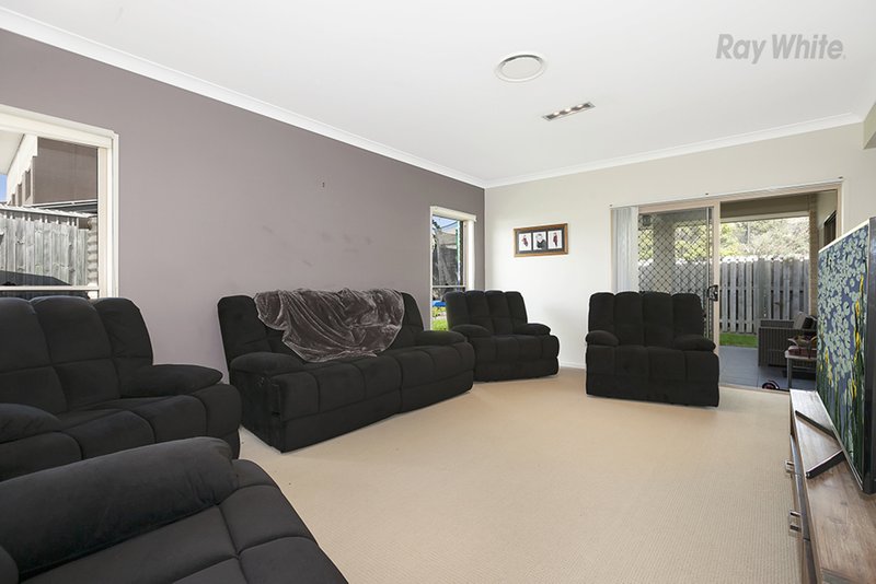 Photo - 10 Dunnart Street, North Lakes QLD 4509 - Image 6