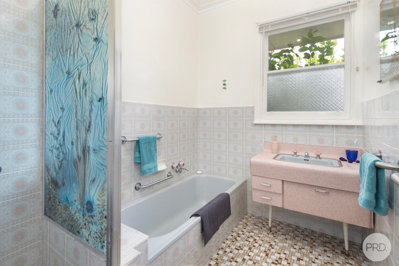 Photo - 10 Dunrobin Court, Ballarat North VIC 3350 - Image 9