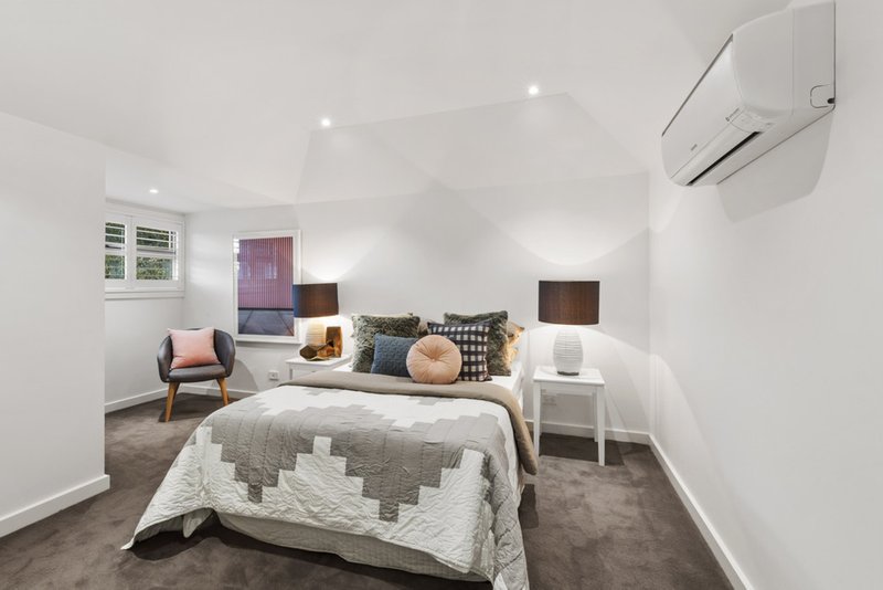 Photo - 10 Dunstan Street, Macleod VIC 3085 - Image 8