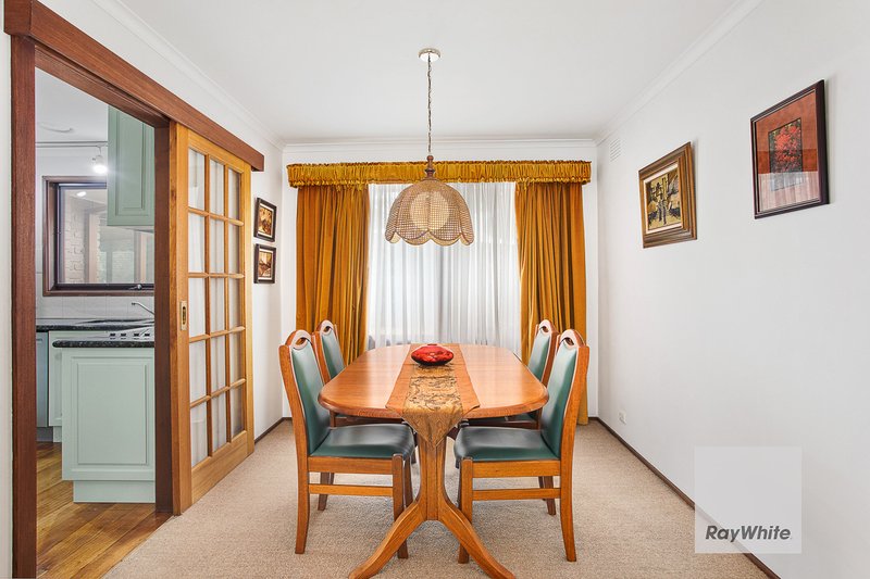 Photo - 10 Durban Court, Keilor Downs VIC 3038 - Image 5