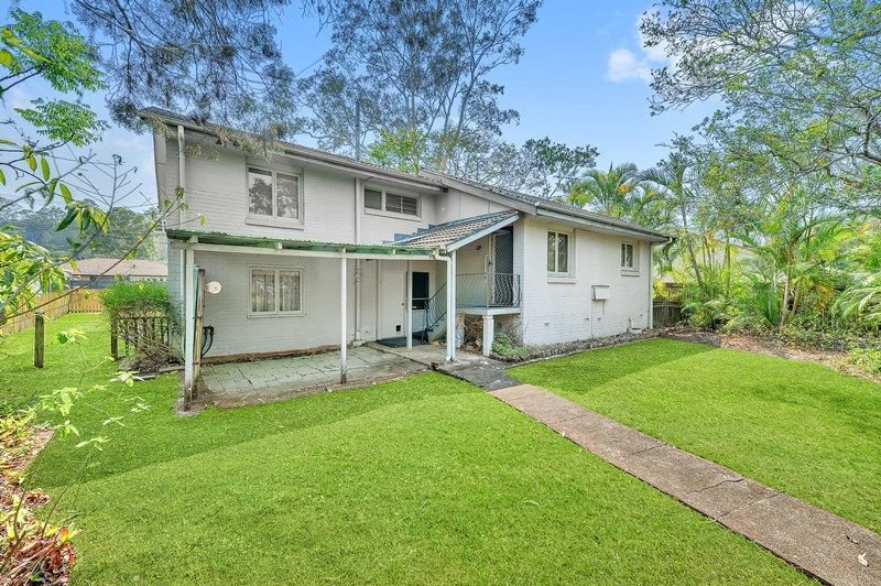 Photo - 10 Durness Street, Kenmore QLD 4069 - Image 14