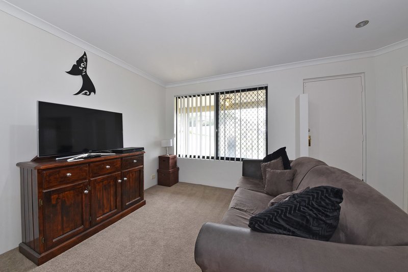 Photo - 10 Durrington Glade, Clarkson WA 6030 - Image 3