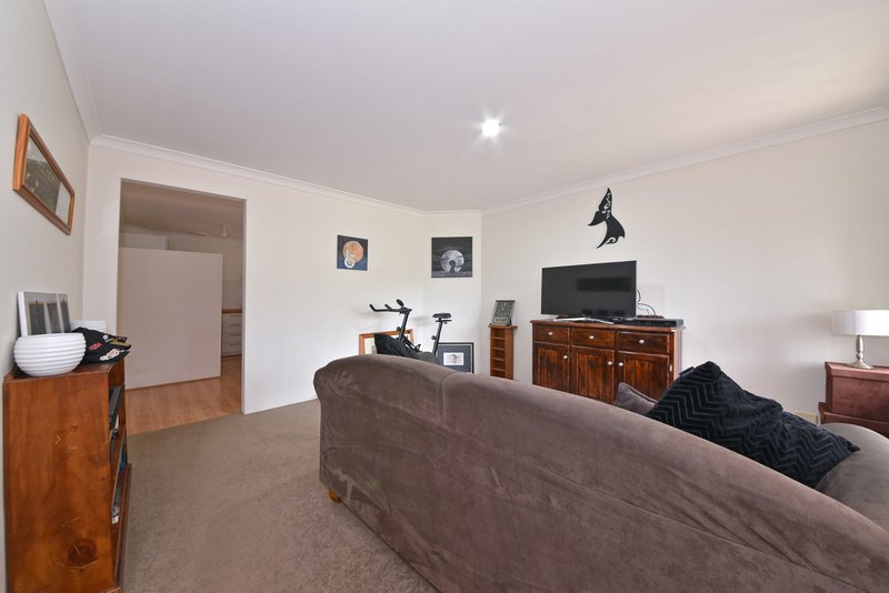 Photo - 10 Durrington Glade, Clarkson WA 6030 - Image 4