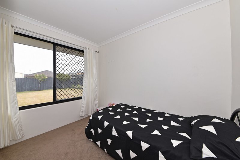 Photo - 10 Durrington Glade, Clarkson WA 6030 - Image 21