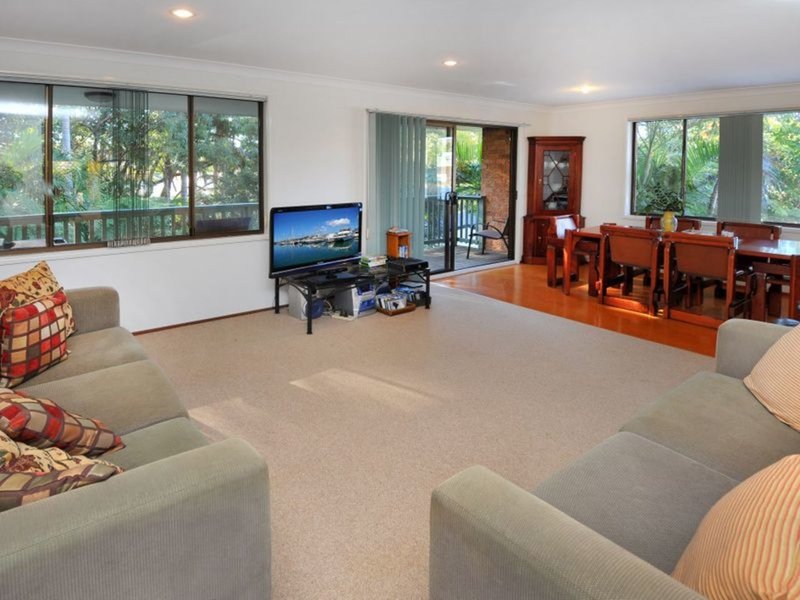 Photo - 10 Dutton Crescent, Coffs Harbour NSW 2450 - Image 4