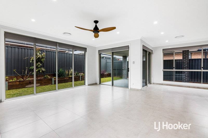 Photo - 10 Eades Street, Marsden Park NSW 2765 - Image 4