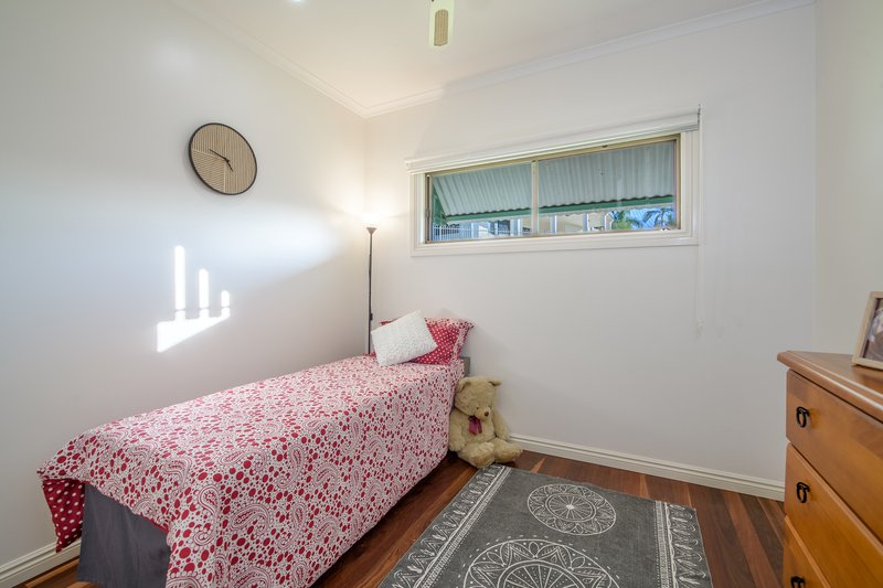 Photo - 10 Earls Court, Telina QLD 4680 - Image 13