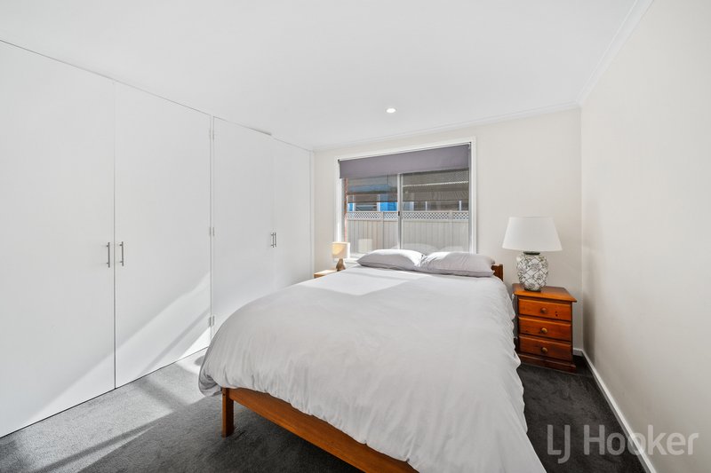 Photo - 10 Early Street, Queanbeyan NSW 2620 - Image 9