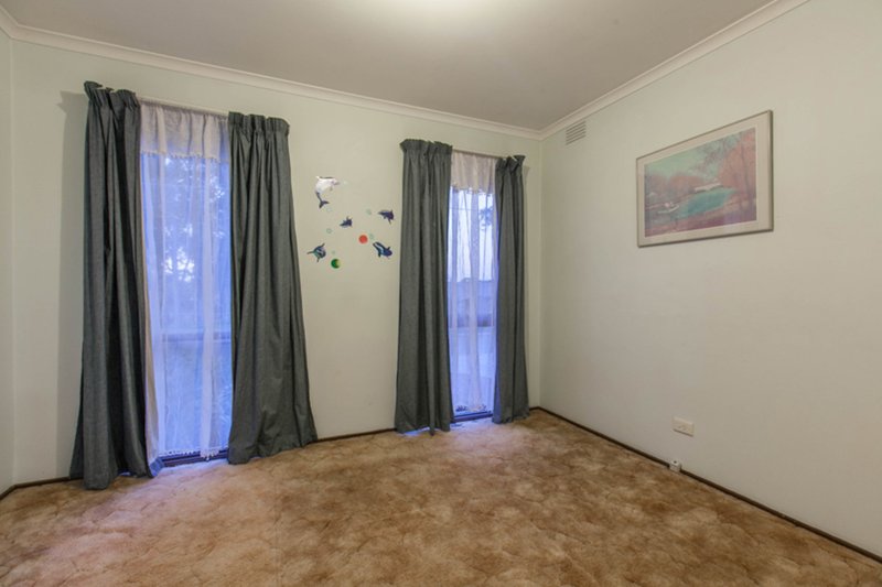 Photo - 10 Eastgate Drive, Greensborough VIC 3088 - Image 7