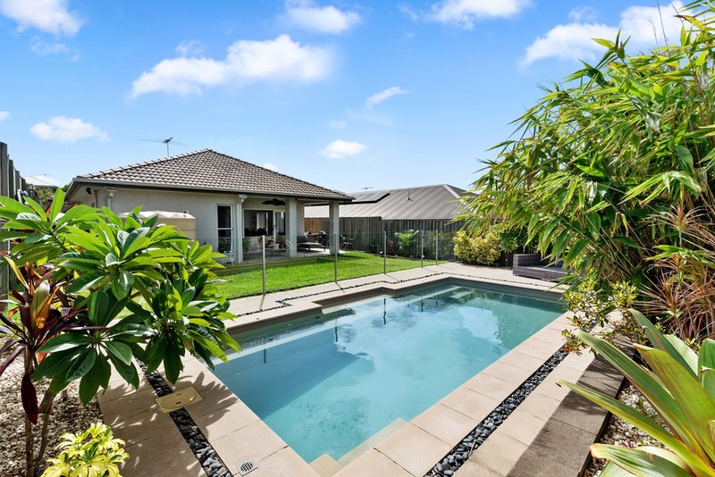 Photo - 10 Eaton Close, North Lakes QLD 4509 - Image 3