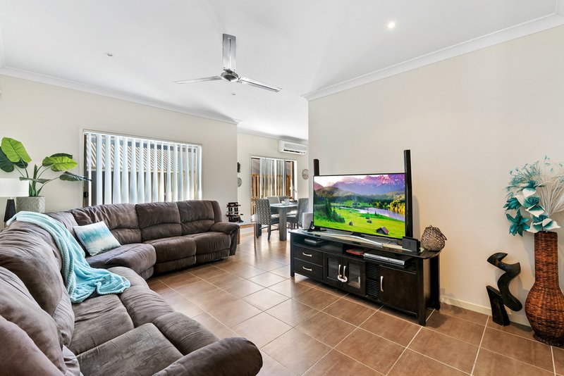 Photo - 10 Eaton Close, North Lakes QLD 4509 - Image 8