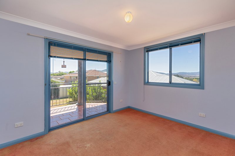 Photo - 10 Ebony Close, Tamworth NSW 2340 - Image 11