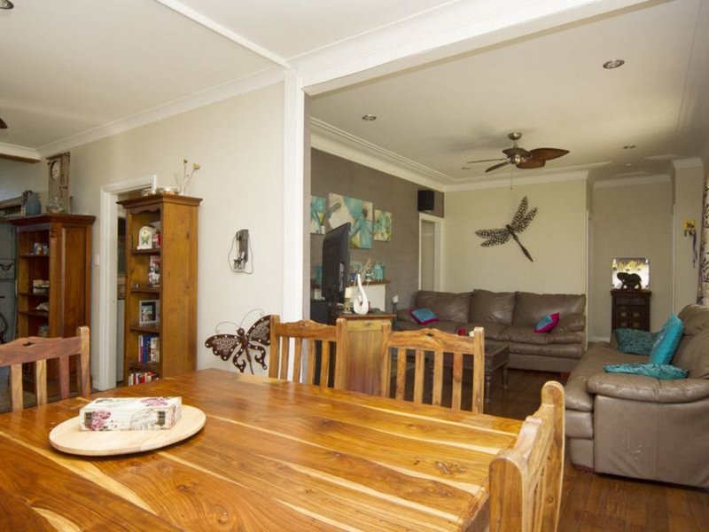 Photo - 10 Edinburgh Drive, Taree NSW 2430 - Image 5