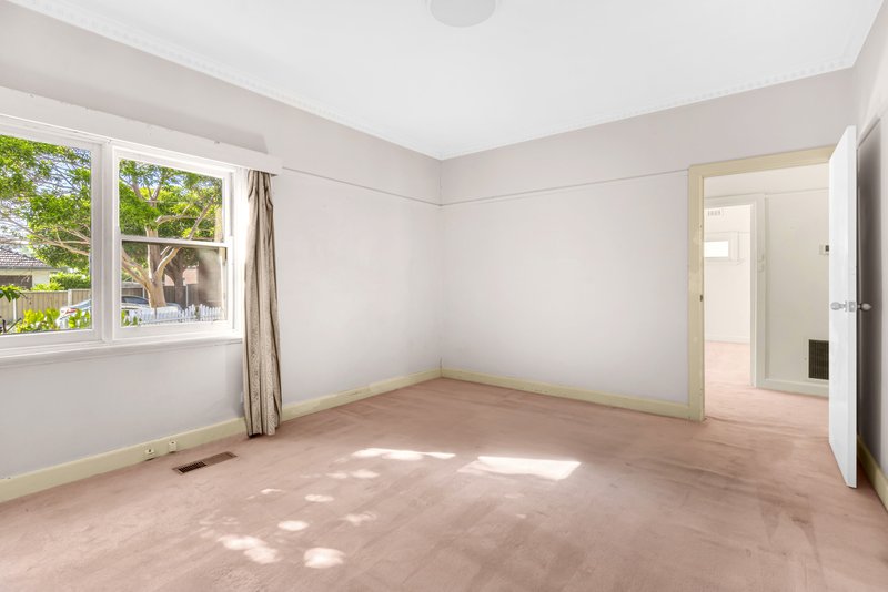 Photo - 10 Edinburgh Street, Box Hill South VIC 3128 - Image 8