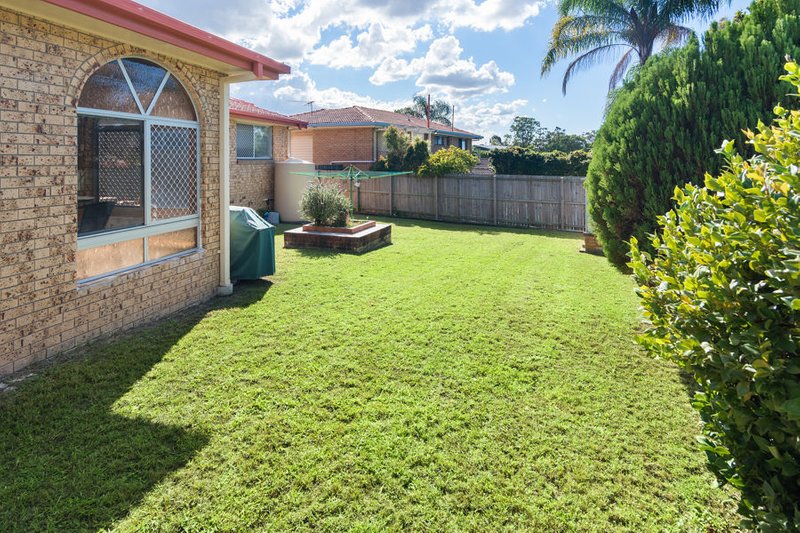 Photo - 10 Edred Street, Carindale QLD 4152 - Image 11