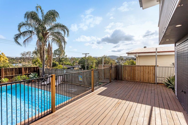 Photo - 10 Elaroo Crescent, Ferny Hills QLD 4055 - Image 4