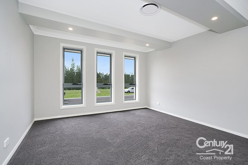 Photo - 10 Eleanor Close, Hamlyn Terrace NSW 2259 - Image 8