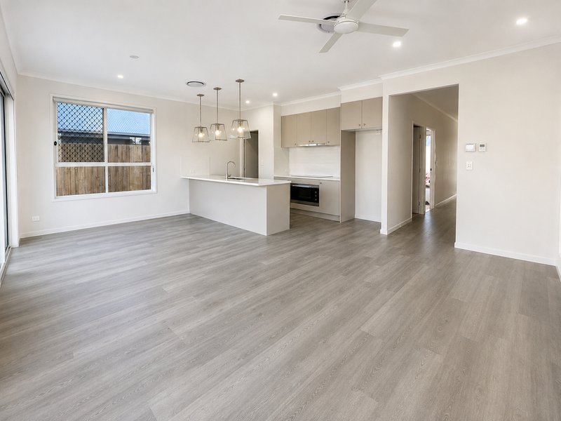 Photo - 10 Eleanor Street, Bracken Ridge QLD 4017 - Image 4