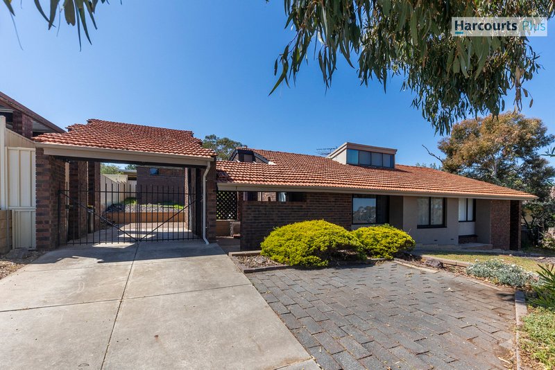 Photo - 10 Elena Crescent, Hallett Cove SA 5158 - Image 2