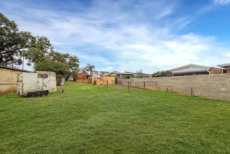 Photo - 10 Ellis Street, Condell Park NSW 2200 - Image 9