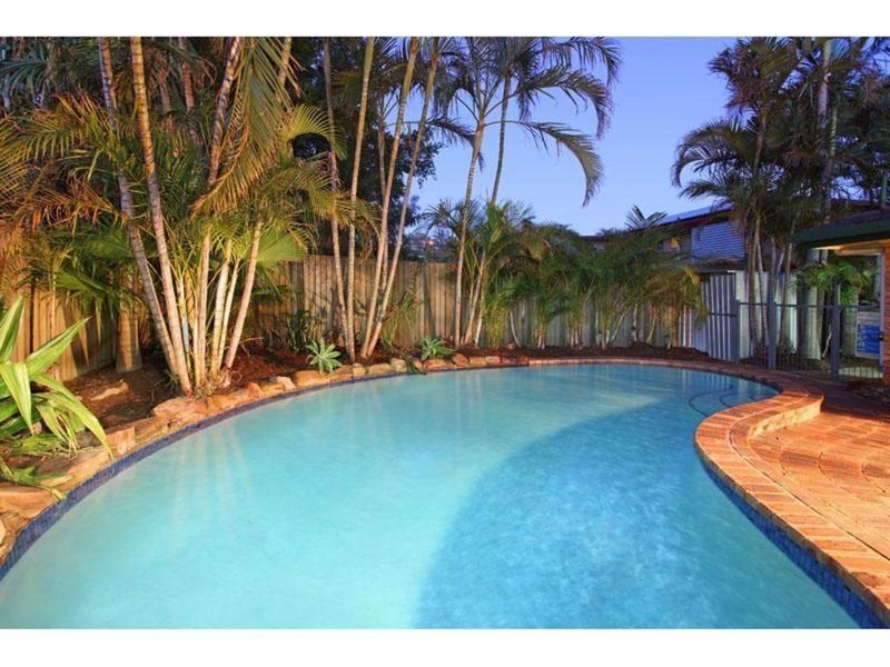 Photo - 10 Eloise Ave , Springwood QLD 4127 - Image 2