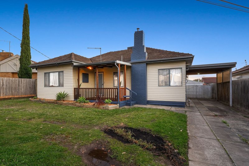 Photo - 10 Elray Avenue, Dandenong VIC 3175 - Image 3