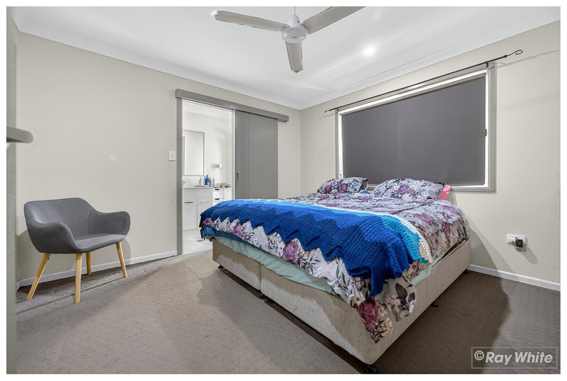 Photo - 10 Emery Street, Gracemere QLD 4702 - Image 13