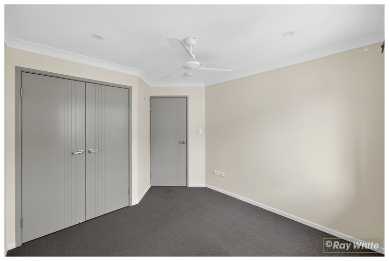 Photo - 10 Emery Street, Gracemere QLD 4702 - Image 16