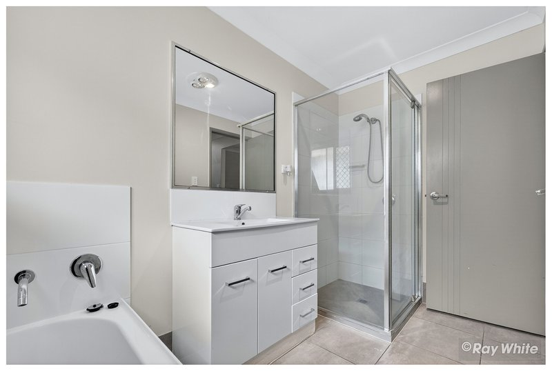 Photo - 10 Emery Street, Gracemere QLD 4702 - Image 20