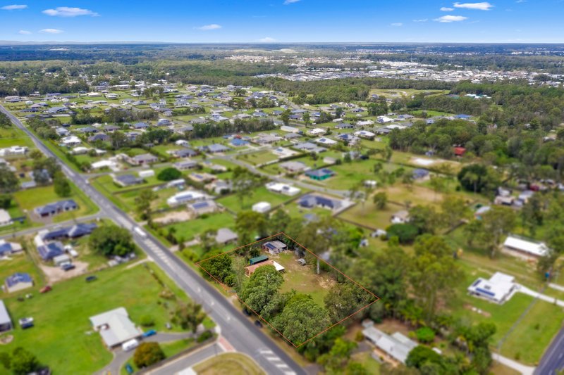 Photo - 10 Emu Road, Caboolture QLD 4510 - Image 9