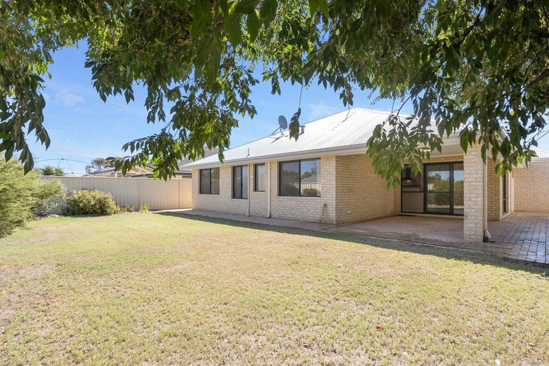 Photo - 10 Enfield Turn, Carramar WA 6031 - Image 20