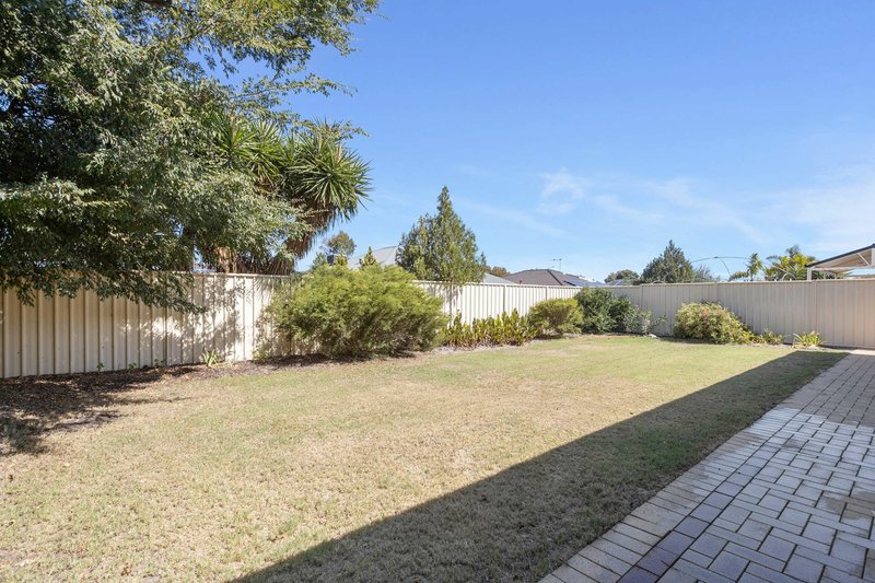 Photo - 10 Enfield Turn, Carramar WA 6031 - Image 21