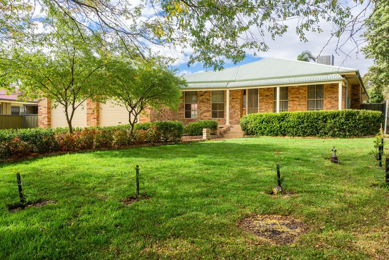 10 Erica Close, Dubbo NSW 2830