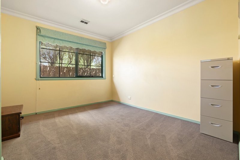 Photo - 10 Erica Court, Hoppers Crossing VIC 3029 - Image 20