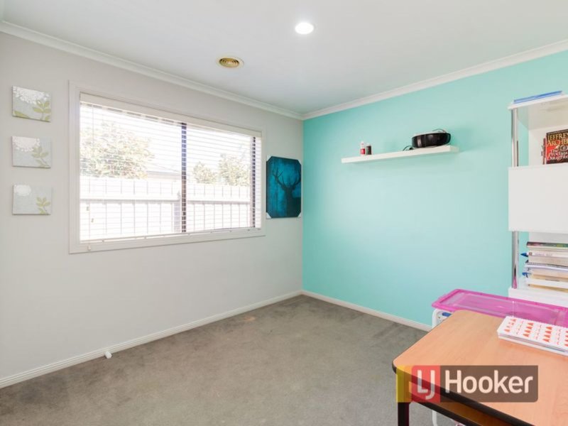 Photo - 10 Ernest Crescent, Narre Warren South VIC 3805 - Image 16