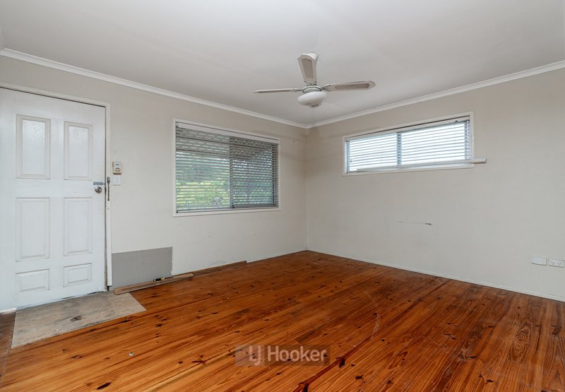 Photo - 10 Errol Street, Loganlea QLD 4131 - Image 4