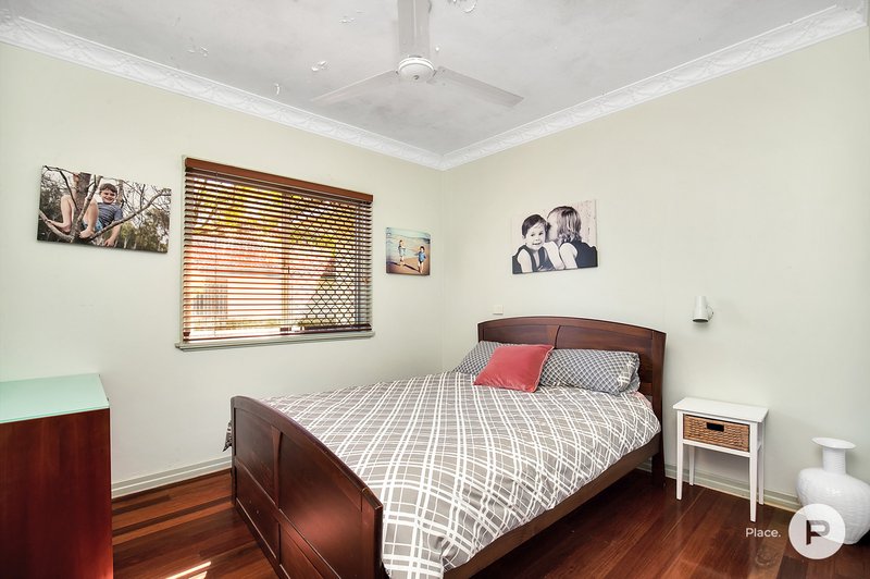 Photo - 10 Esdale Street, Wavell Heights QLD 4012 - Image 9