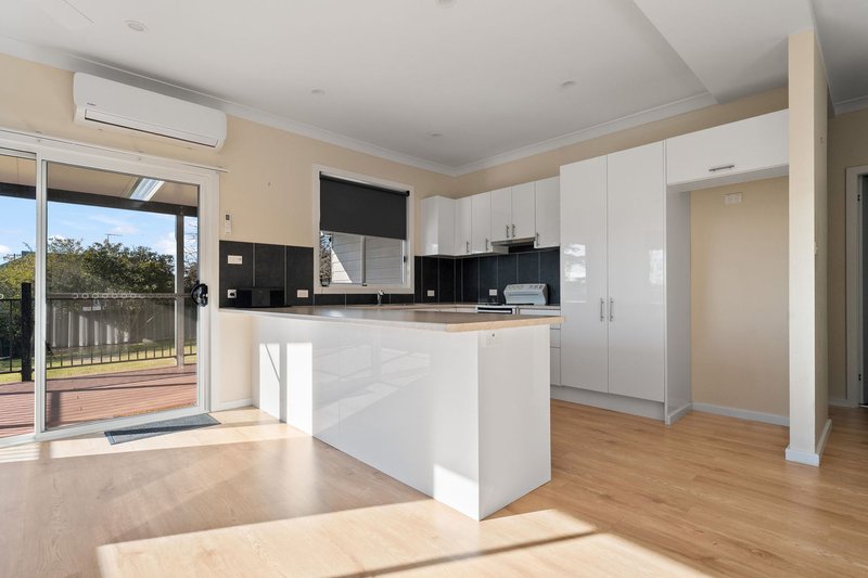 Photo - 10 Esrom Street, West Bathurst NSW 2795 - Image 10