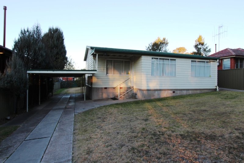 10 Esrom Street, West Bathurst NSW 2795