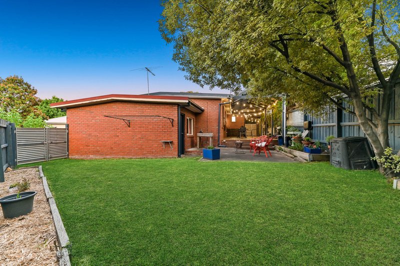 Photo - 10 Evans Court, Vermont VIC 3133 - Image 16