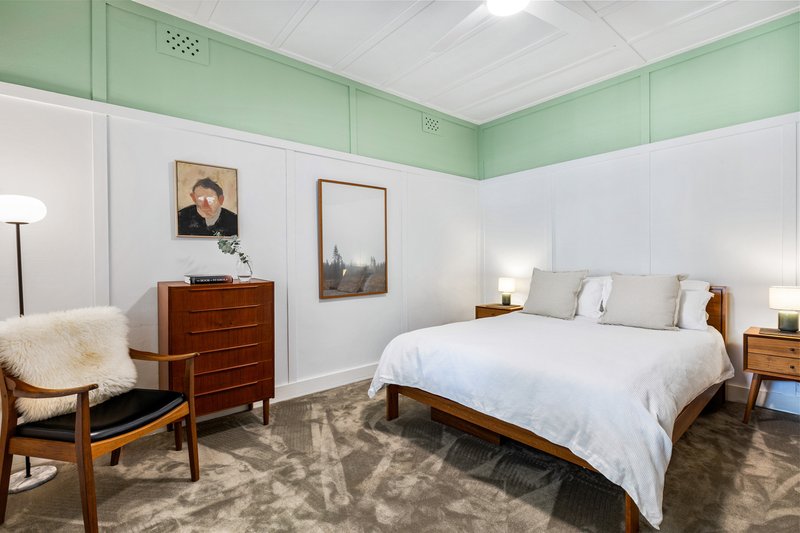 Photo - 10 Eveleigh Avenue, Blackheath NSW 2785 - Image 4