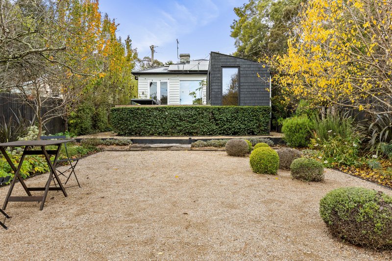 Photo - 10 Eveleigh Avenue, Blackheath NSW 2785 - Image 16